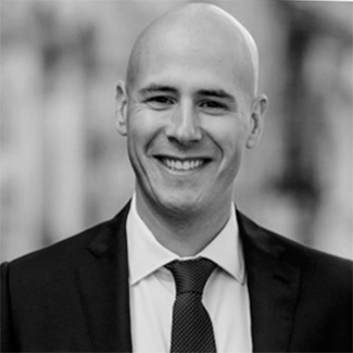 Michael Schacter headshot